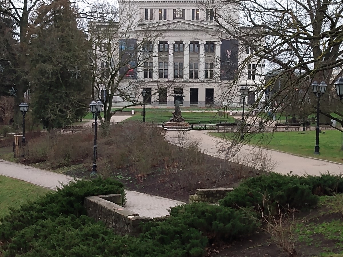 Off to the&nbsp;Opera!